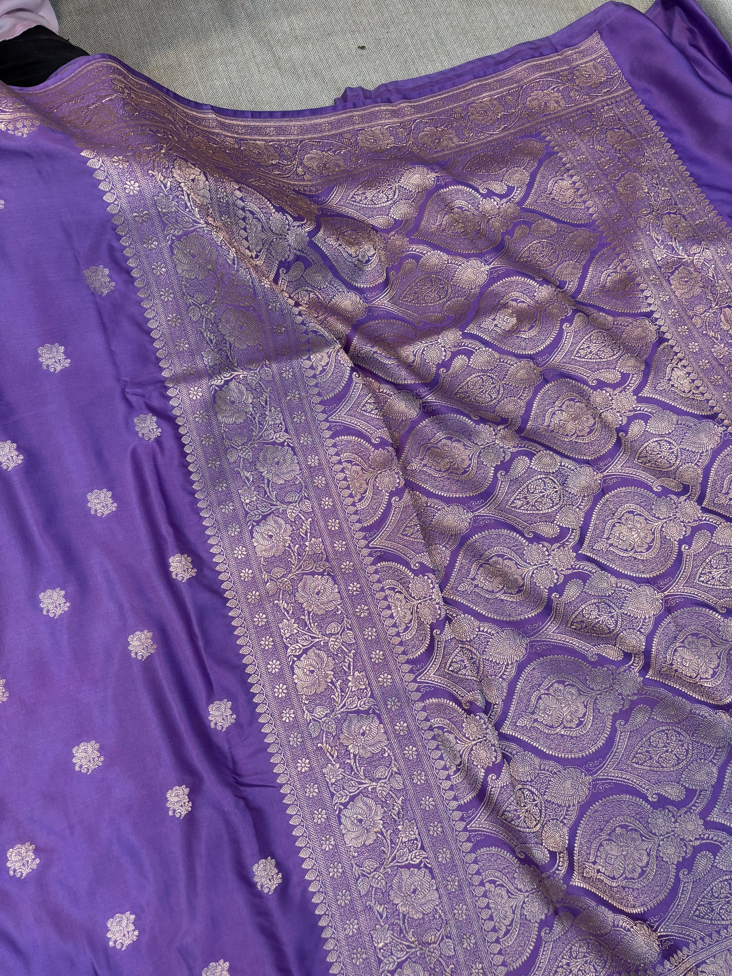 Premium Banarasi Dark Blue Floral Boota Mashru Kataan Silk Saree
